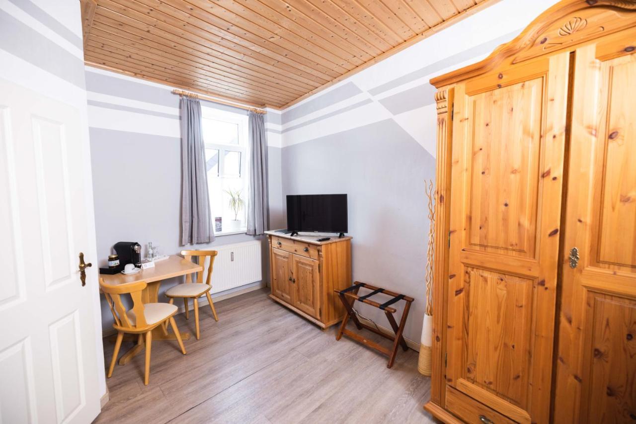 Pension Friedrichshof Bad Klosterlausnitz Exteriör bild