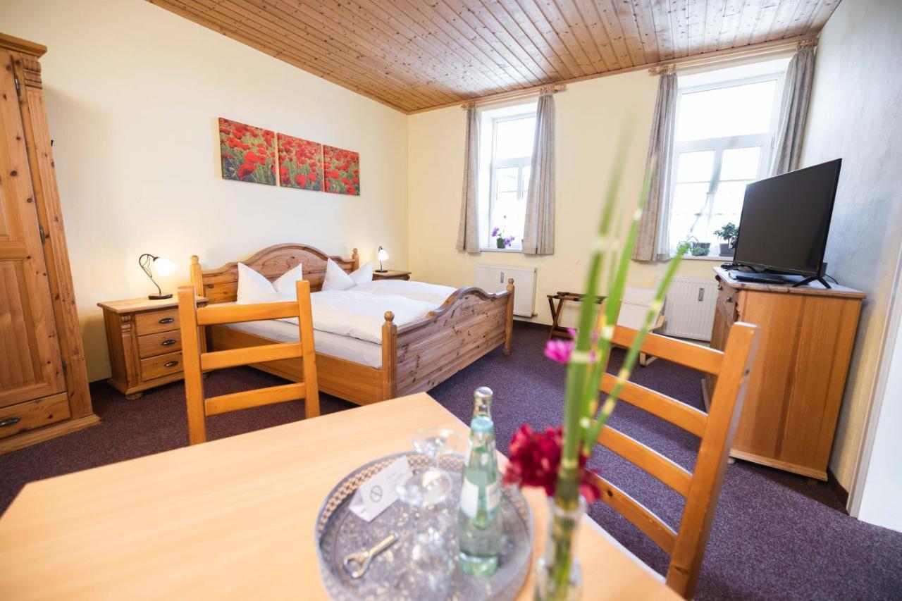 Pension Friedrichshof Bad Klosterlausnitz Exteriör bild